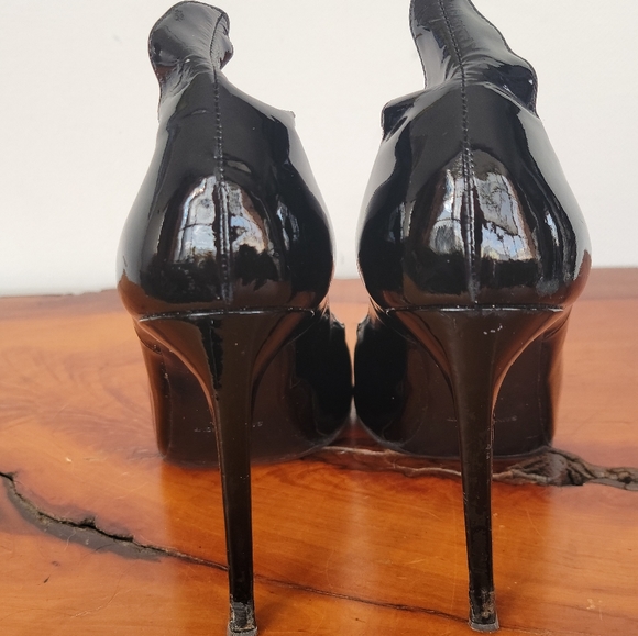 Authentic Saint Laurent Paris patent thorn heels - Picture 6 of 10